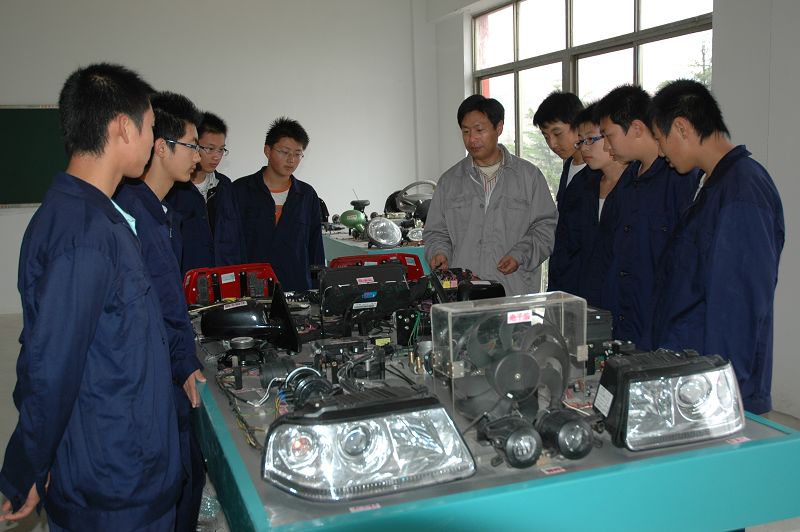 ���(y��ng)���I(y��)�W(xu��)У��܇��(sh��)��(x��)