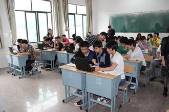 ���(y��ng)���I(y��)�W(xu��)У�W(xu��)ǰ����