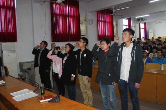 南陽工業(yè)學校學生入黨