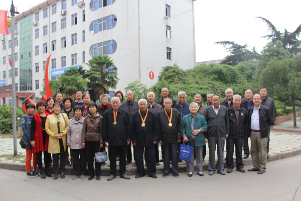 ��ꖹ��I(y��)�WУ�ϸɲ���Ӱ