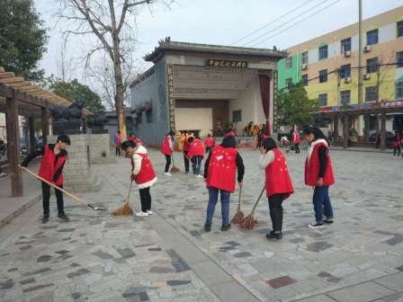 南陽(yáng)工業(yè)學(xué)校義務(wù)勞動(dòng)