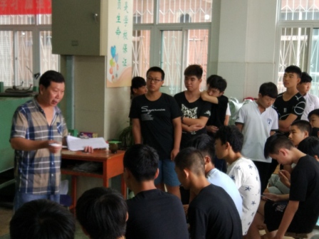 ��ꖹ��I(y��)�WУ�C늌��I(y��)�W������