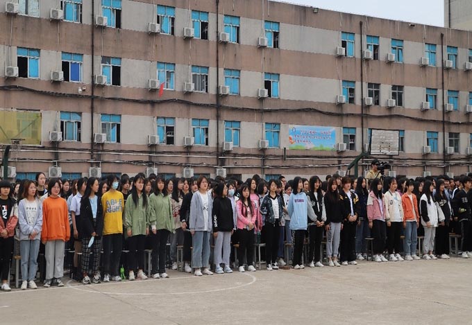 ���(y��ng)���I(y��)�W(xu��)У