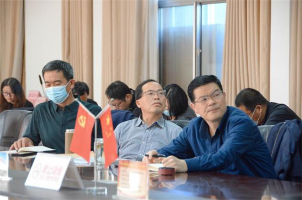 ��ꖹ��I(y��)�WУ����